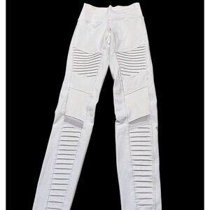 ALO Yoga Leggings